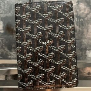 Goyard Passport/Card holder